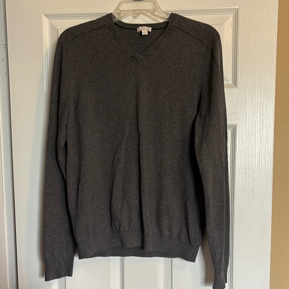 GAP men’s gray cotton cashmere v neck sweater size medium